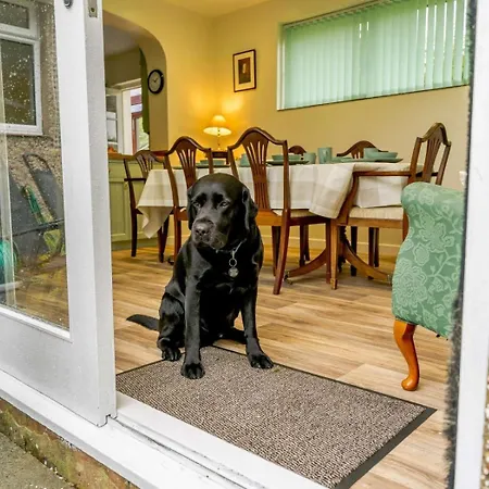 3 Bed In Millom Oc-88586 *