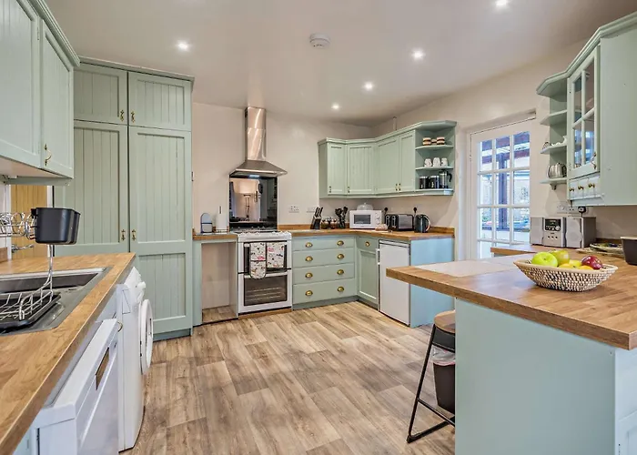 3 Bed In Millom Oc-88586 *