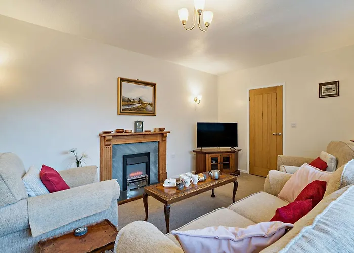 3 Bed In Millom Oc-88586 *